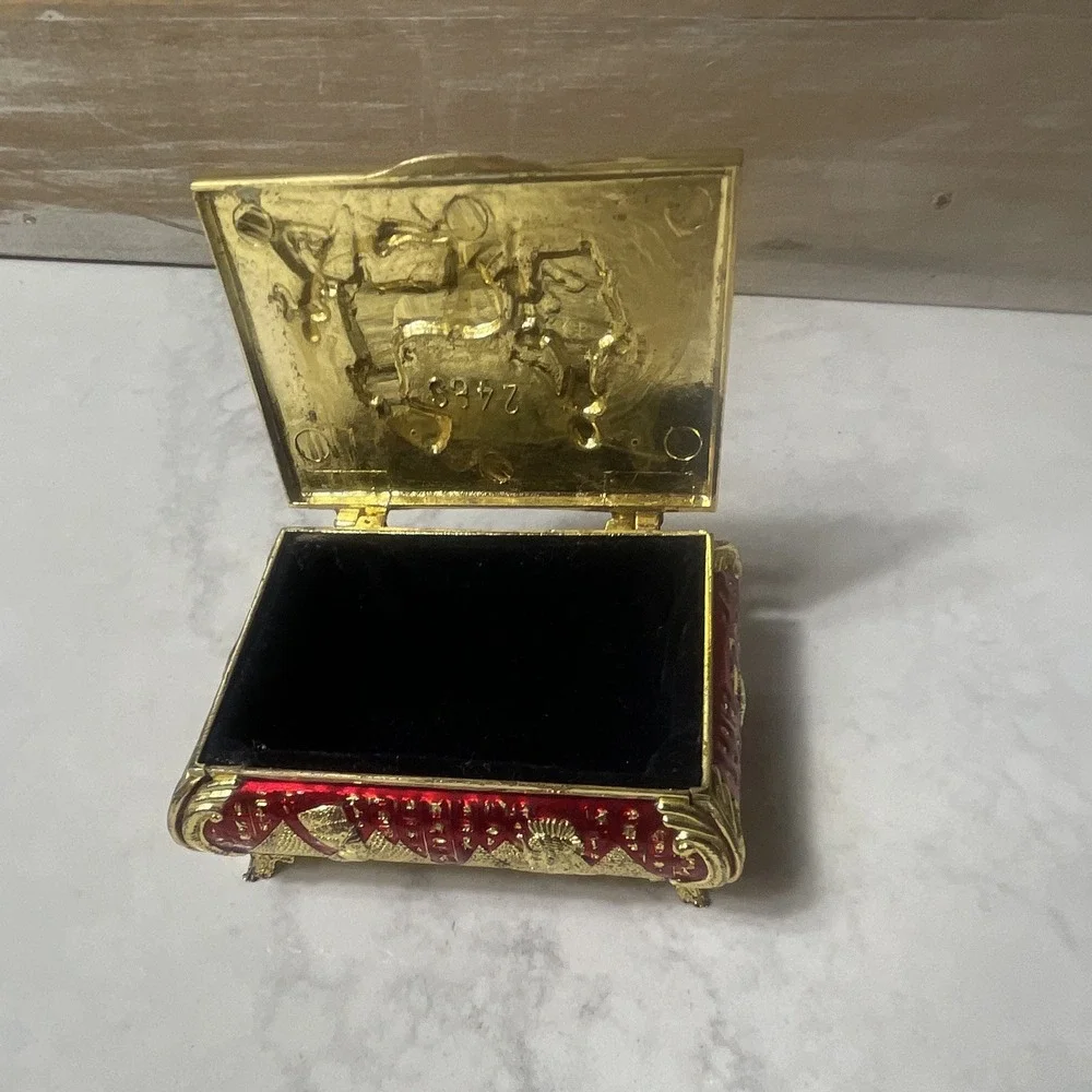 N/A red gold
